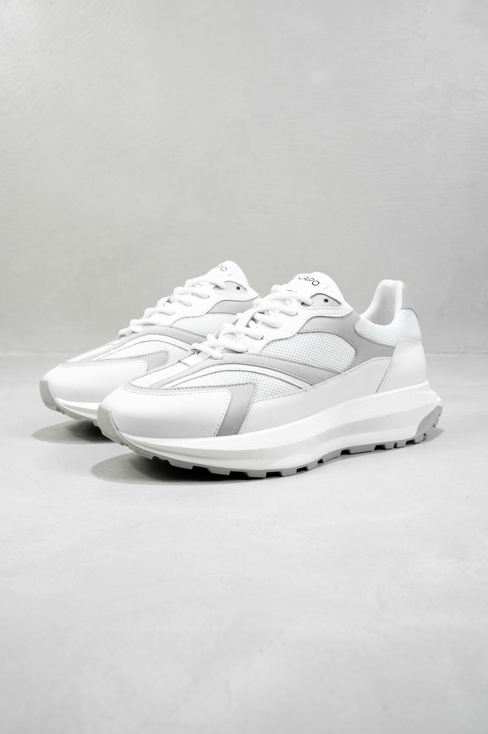 Capo OMNI Trainer - White/Light Grey