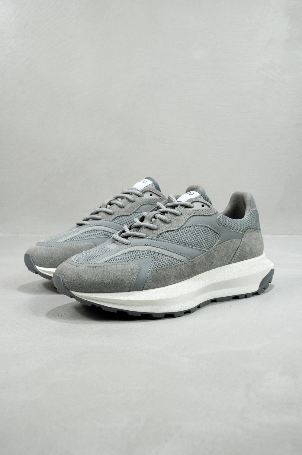 Capo OMNI Trainer - Slate/White