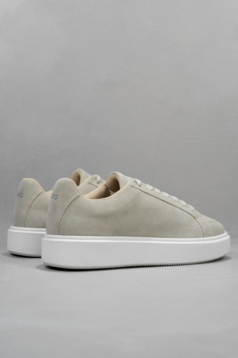 Capo ESSENTIAL Suede Trainer - Stone