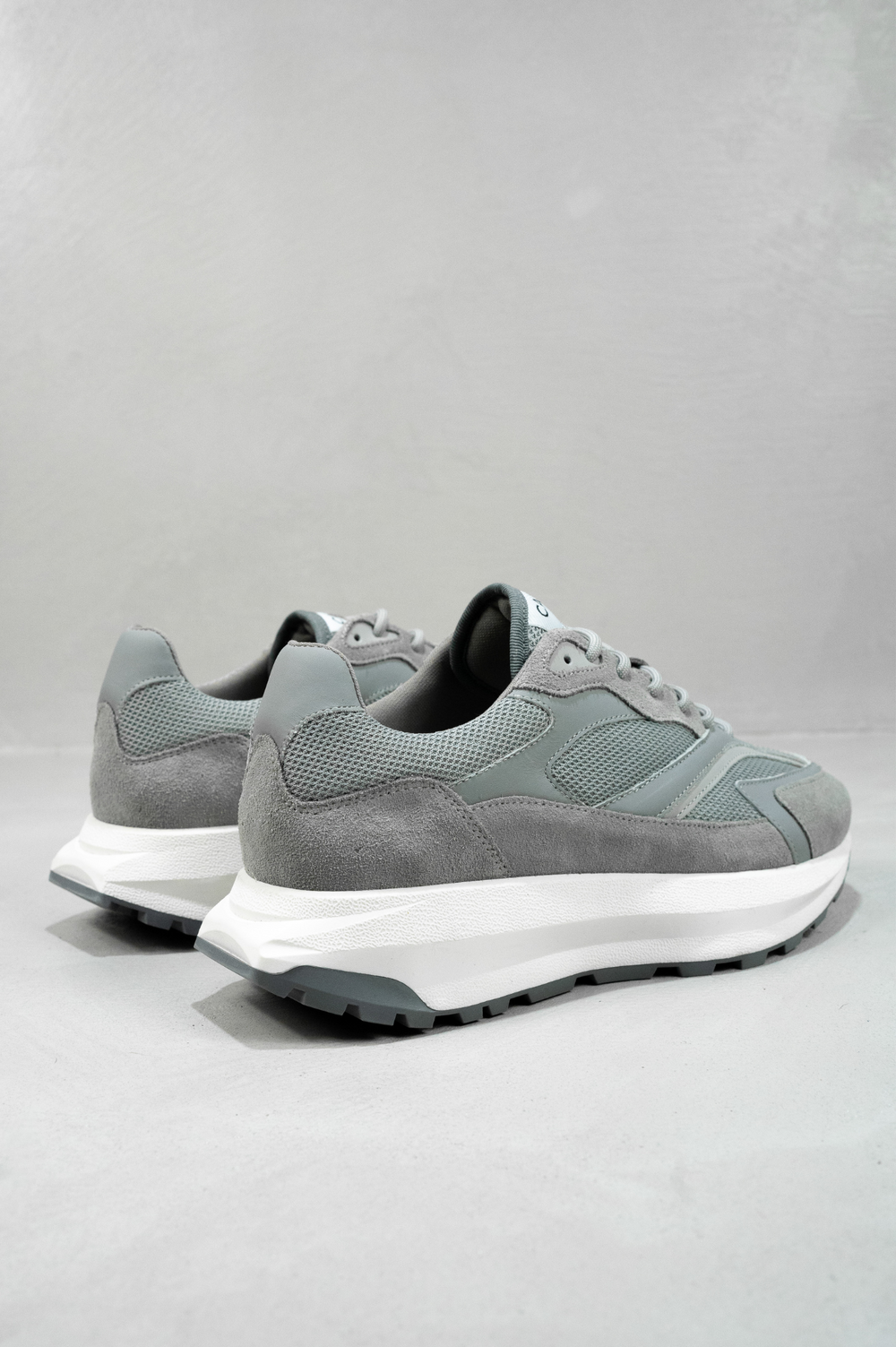 Capo OMNI Trainer - Slate/White