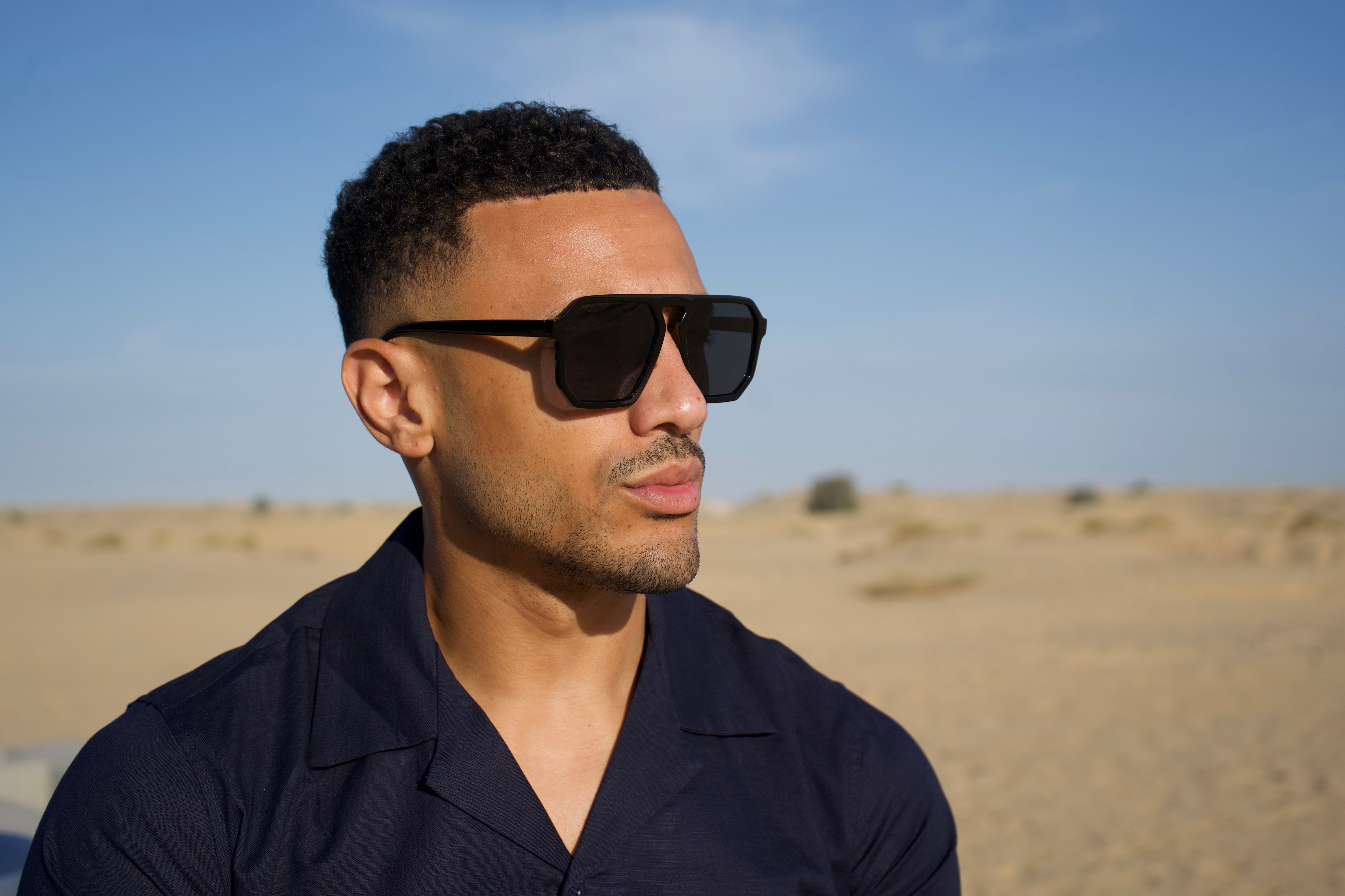 Capo Single Bridge Aviator Sunglasses - Black