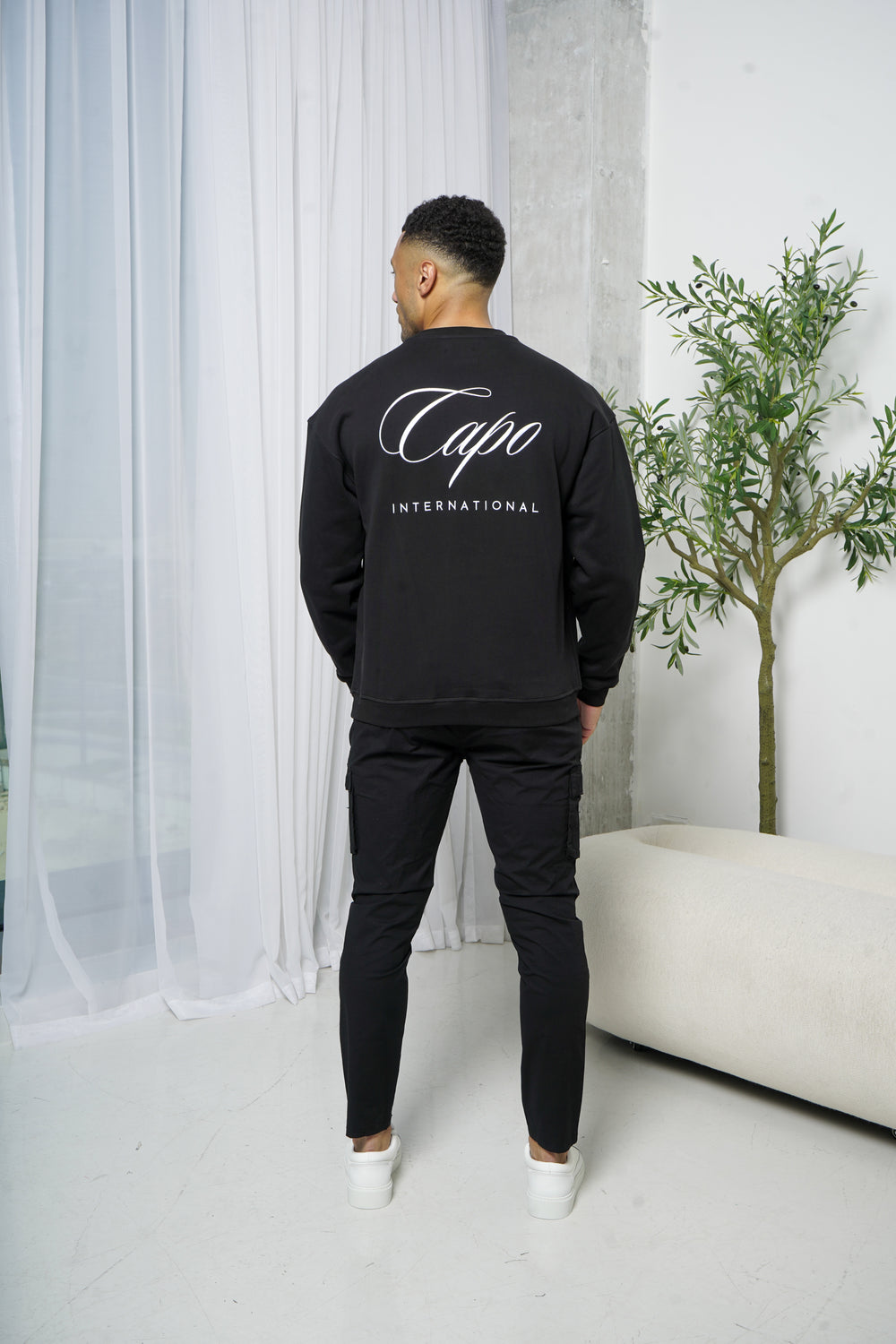 Capo International Sweater - Black