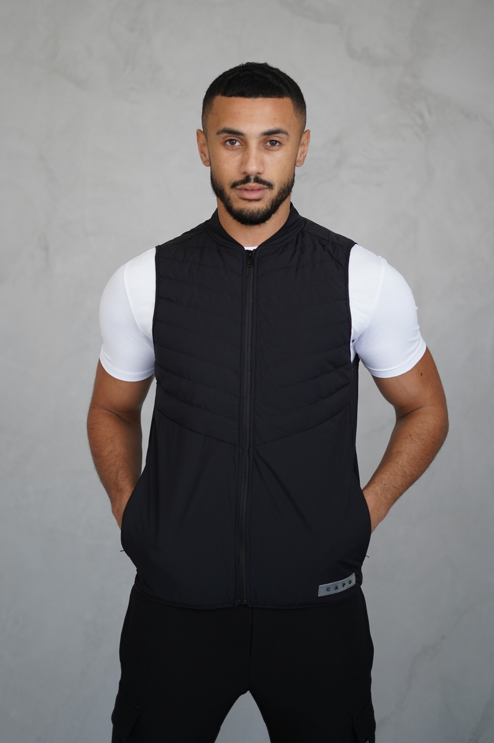 Capo HYBRID Gilet - Black