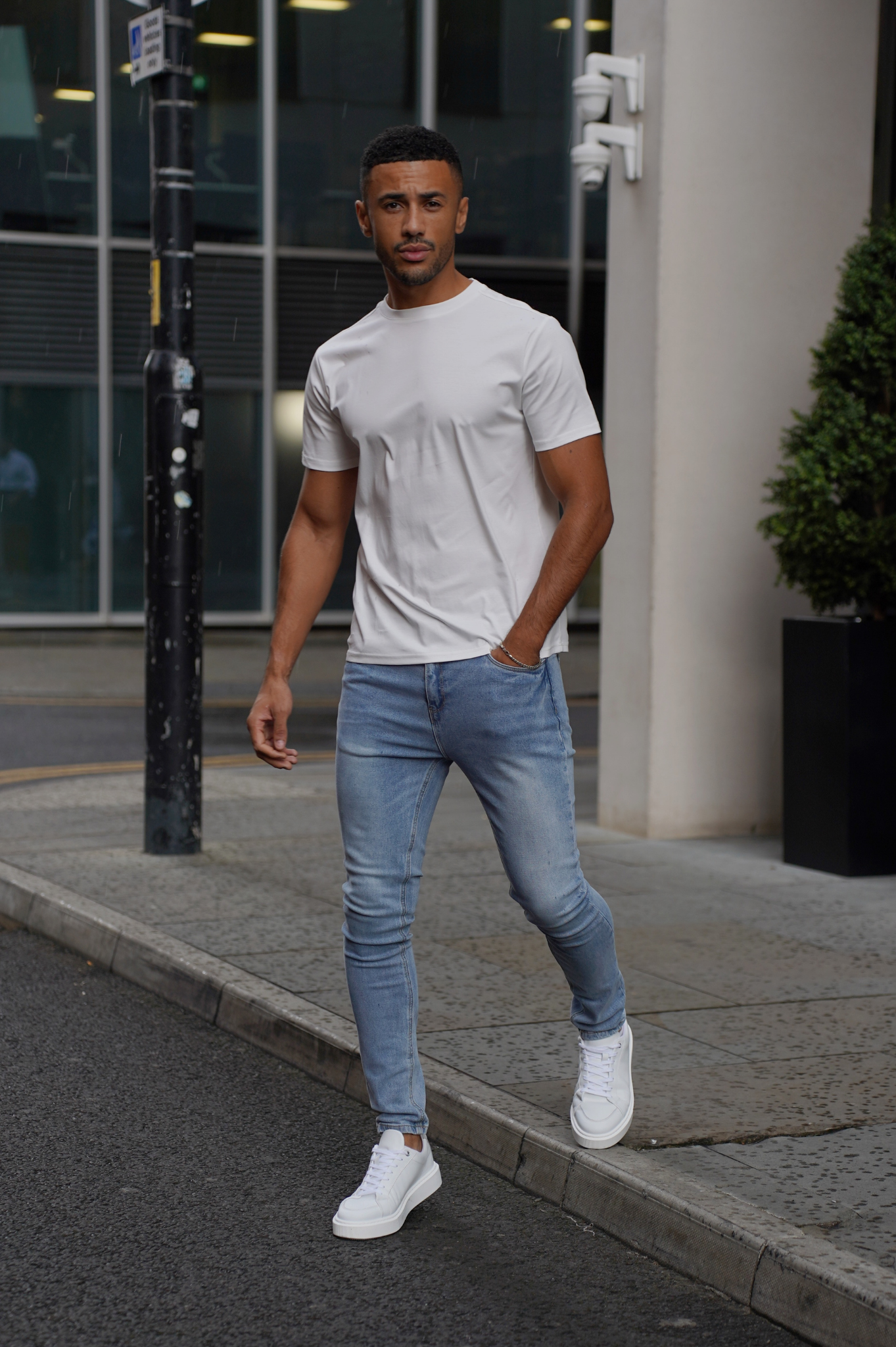 COMPLETE THE LOOK (WEB)