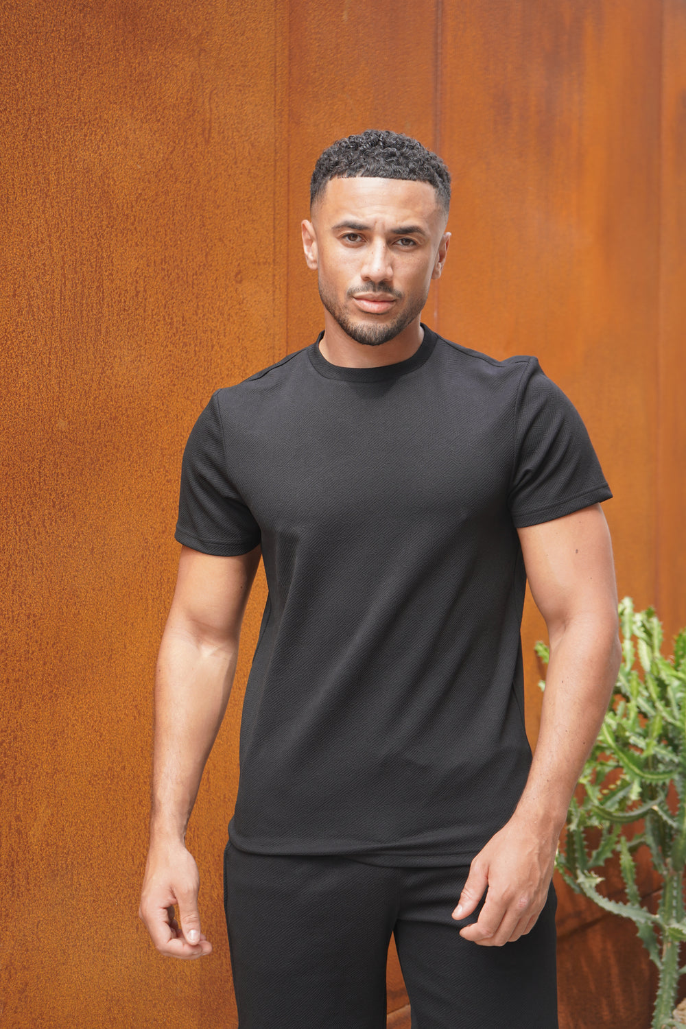 Capo Aztec Revere T-Shirt - Black