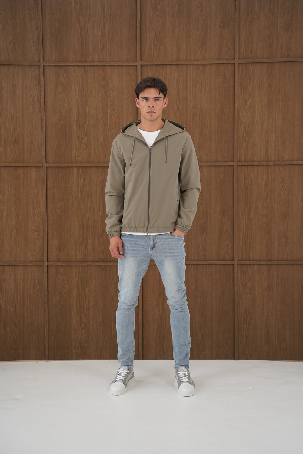 Capo Lightweight Shell Jacket - Olive