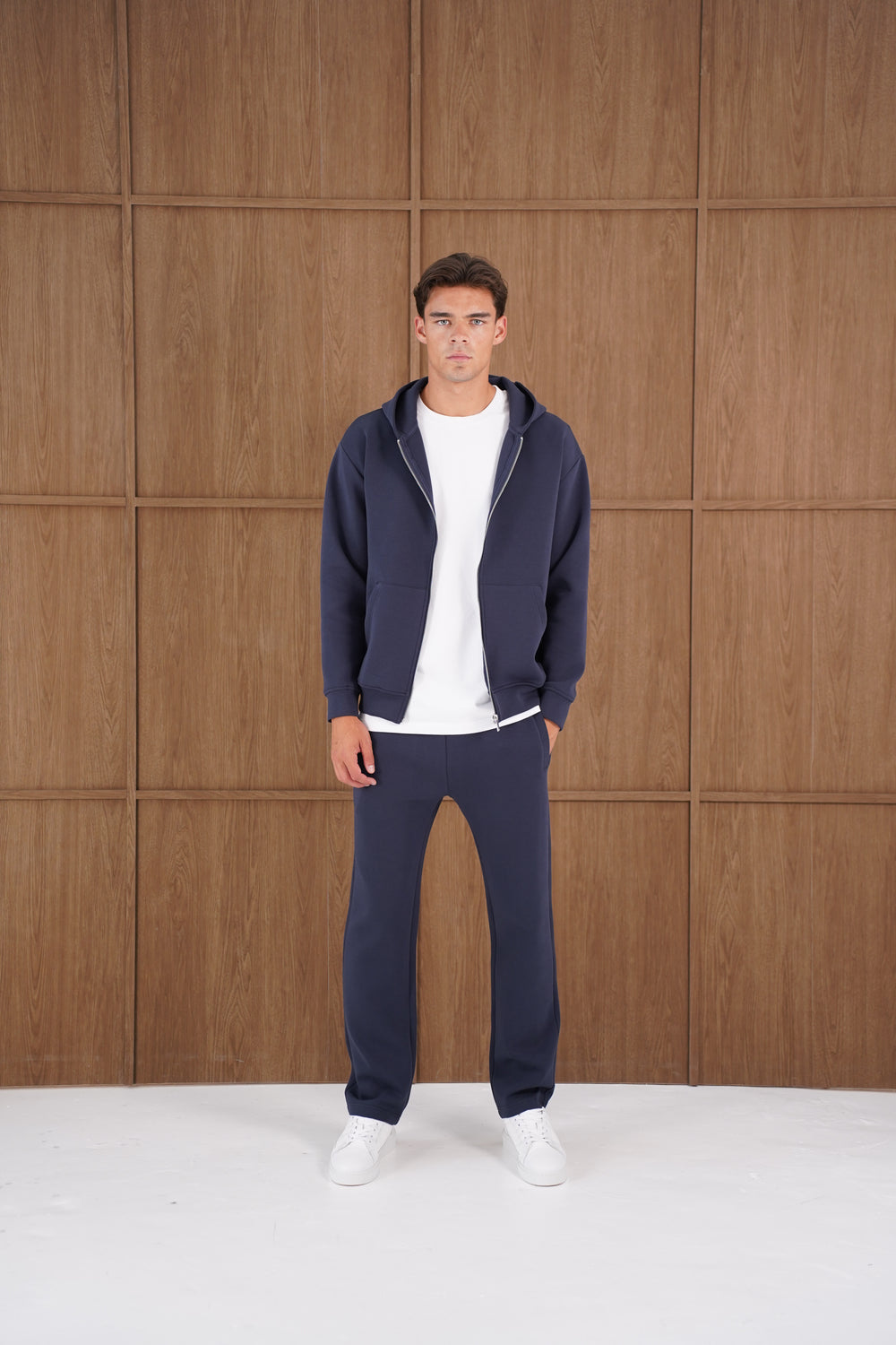 Capo Toby Straight Hem Jogger - Navy