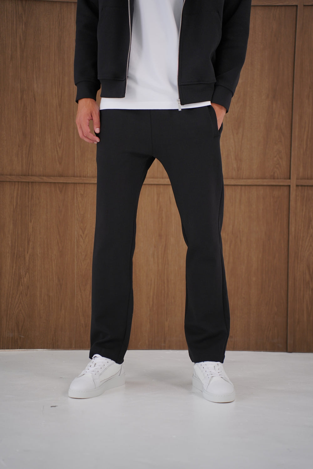Capo Toby Straight Hem Jogger - Black