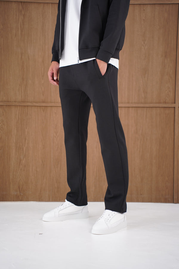 Capo Toby Straight Hem Jogger - Black