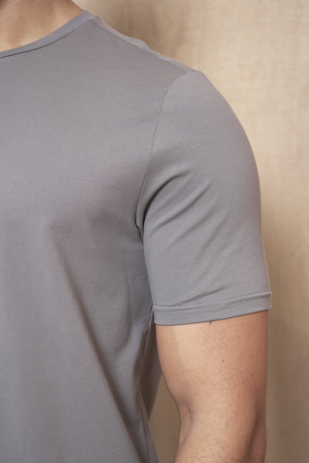 Capo Rundhals-T-Shirt aus Baumwolle für jeden Tag - Stein