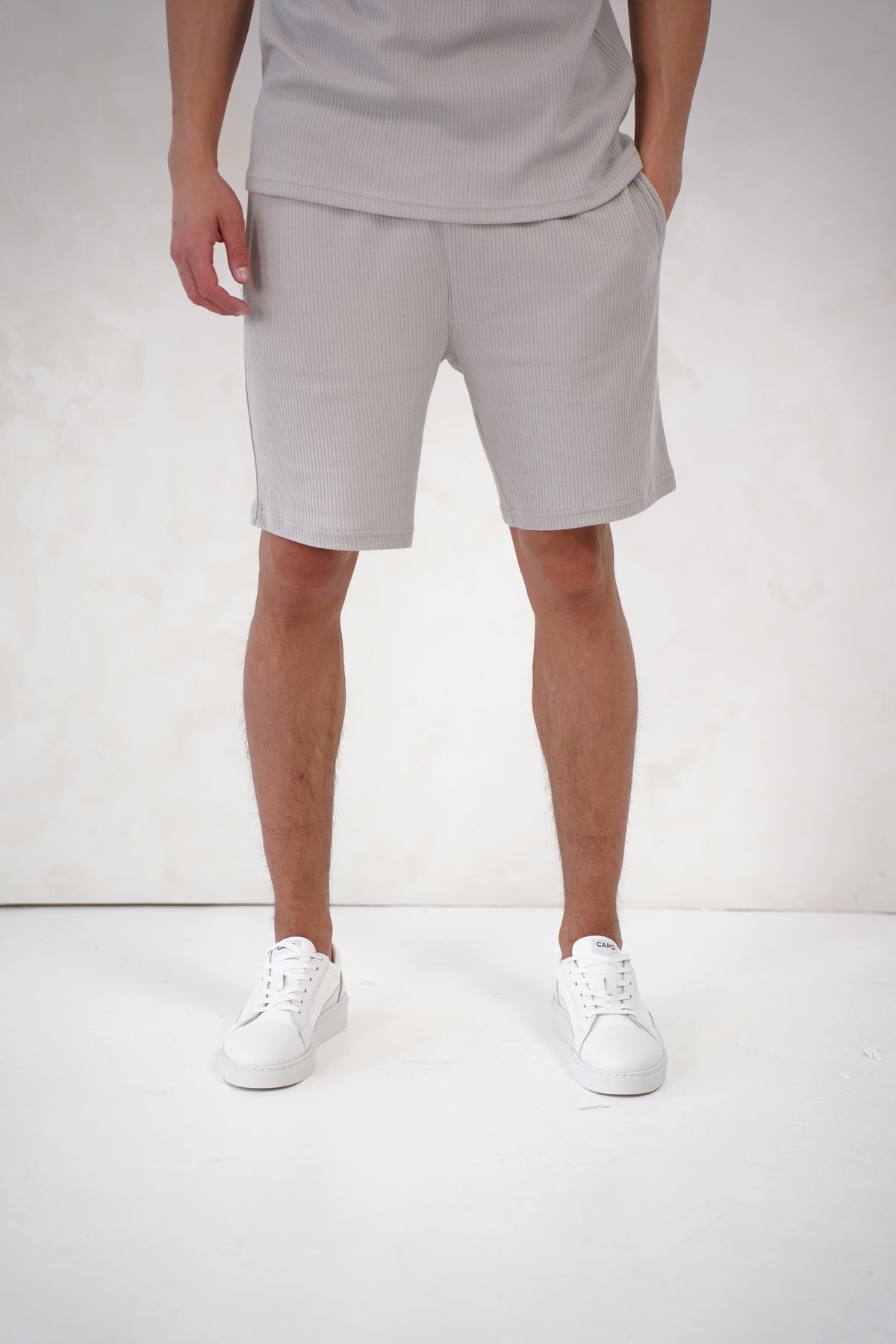 Capo Pleated Shorts - Light Grey