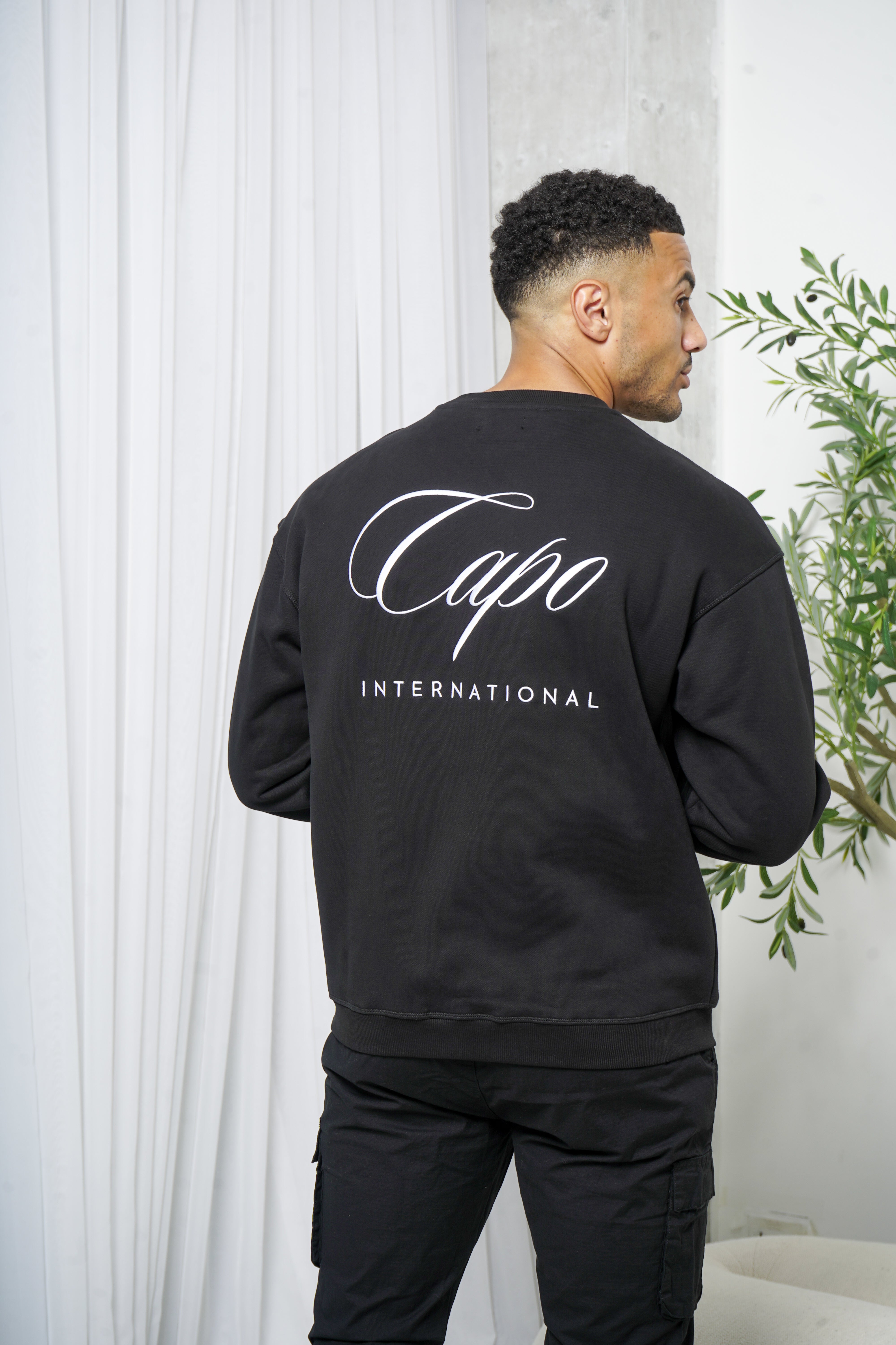 Capo International Sweater - Black