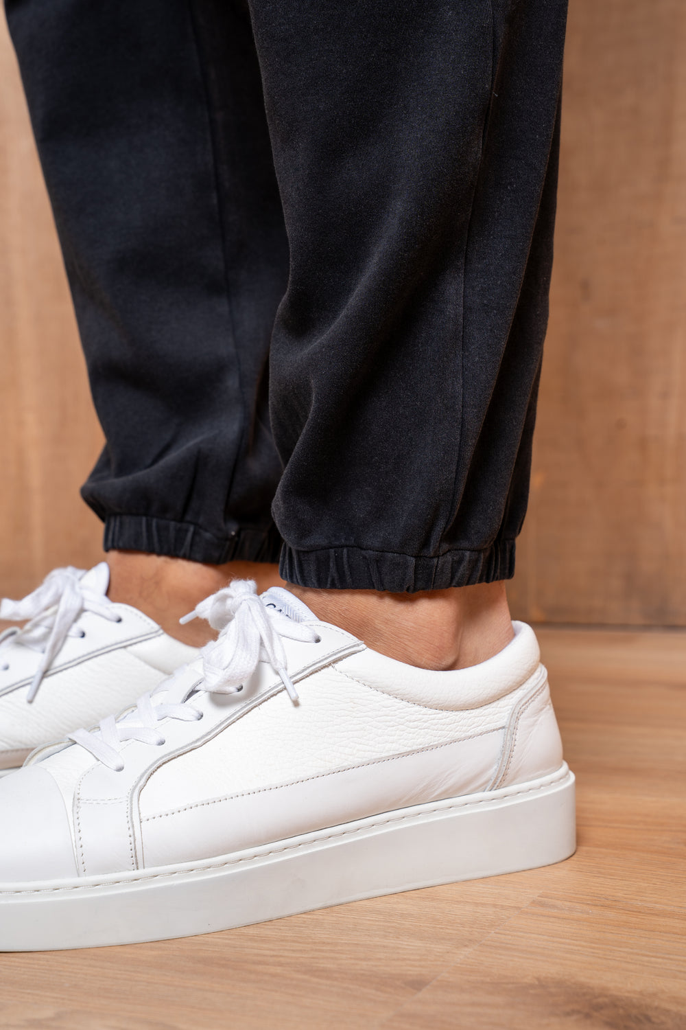 Capo Veluro Washed Joggers - Black